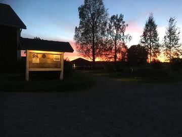 Фото номера Двухместный номер с 1 кроватью, вид на озеро Гостевой дом Guesthouse Kumpunen г. Petäjävesi 4